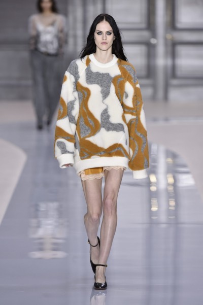 Foto: Chloe Oversized Pullover von Chloe. Intarsien Look.