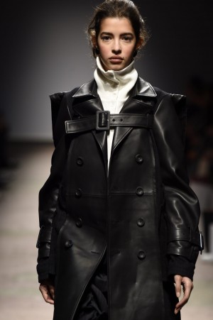 Bmuet(te), Mode aus Südkorea
Foto: Giovanni Giannoni Model Bmuet(te), Mode aus Südkorea. Pitti Uomo, Florenz