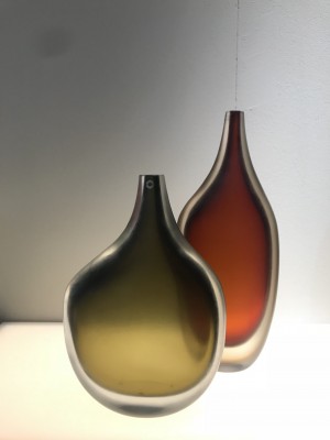 Vasen von ArcadeFoto: Nikolas Feireiss_Salone del Mobile 2018 Glasvasen von Arcade vorgestellt ausf dem Salone del Mobile, Mailand 2018