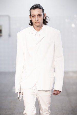 Foto: M1992 SS19 Weißer Anzug von M1992