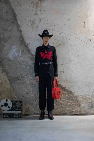 Thebe Magugu Kollektion „Doublethink“. Sommer 22